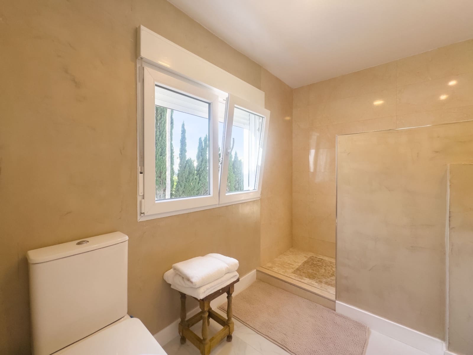 5 sypialnia Willa na sprzedaż w Denia z basenem garażem - 850 000 € (Ref: 9363291)