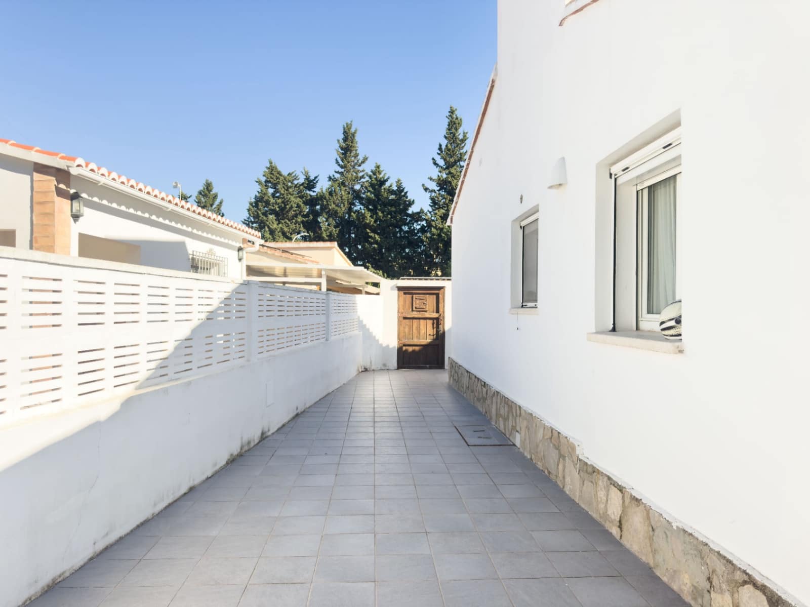 5 sypialnia Willa na sprzedaż w Denia z basenem garażem - 850 000 € (Ref: 9363291)