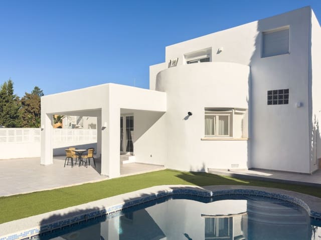 5 slaapkamer Villa te koop in Dénia met zwembad garage - € 850.000 (Ref: 9363291)