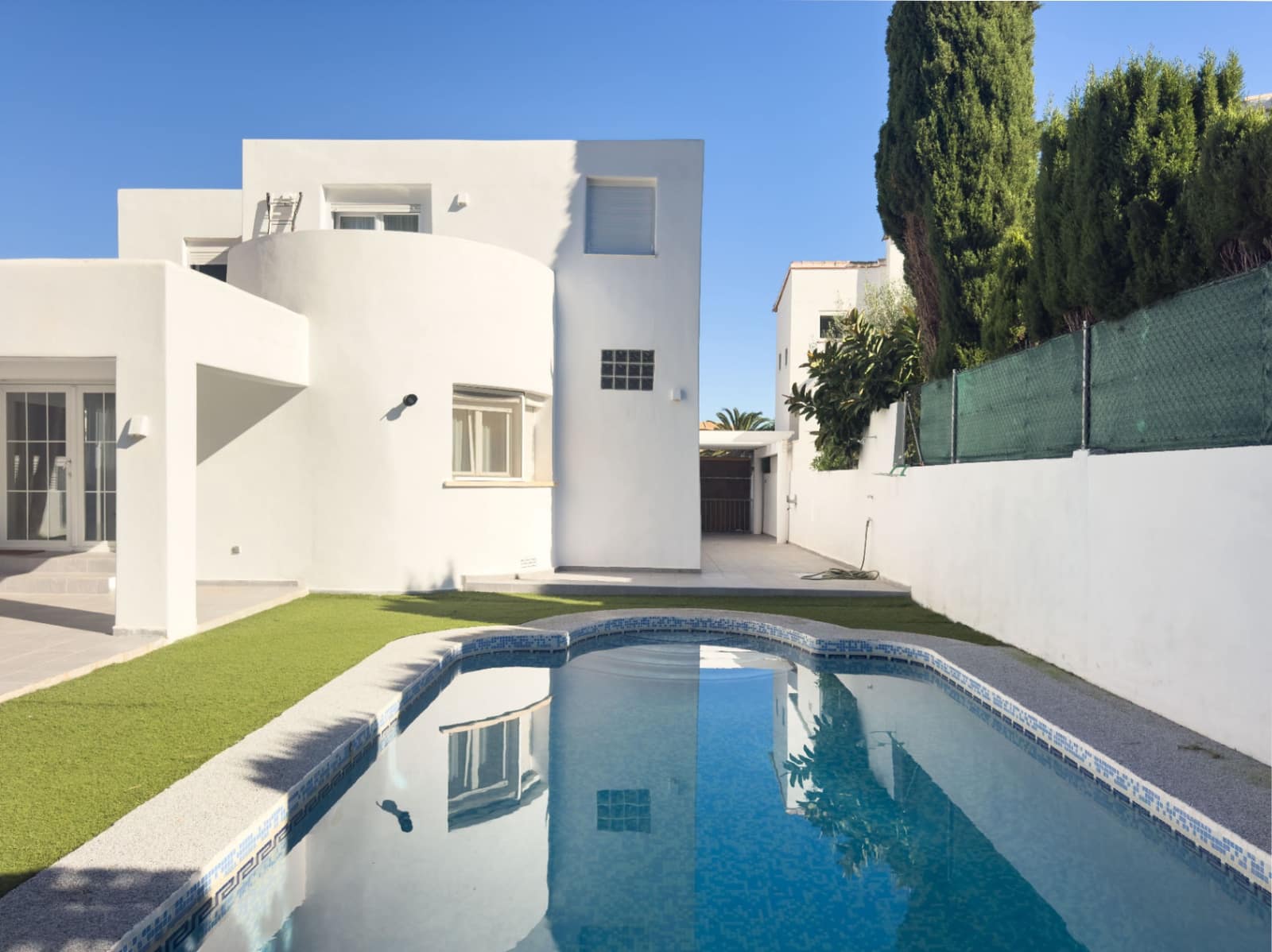 5 sypialnia Willa na sprzedaż w Denia z basenem garażem - 850 000 € (Ref: 9363291)