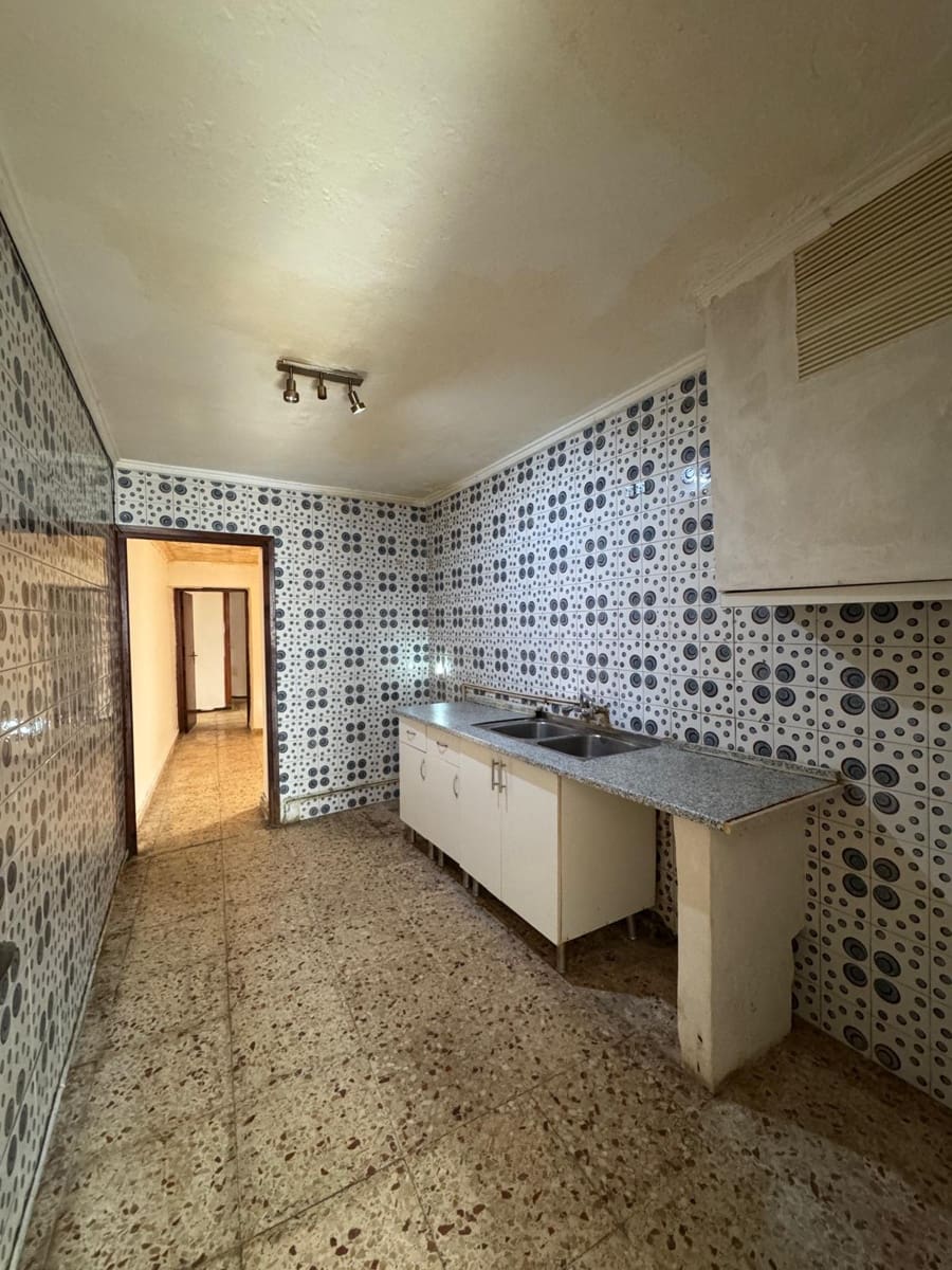 5 slaapkamer Huis te koop in Denia - € 280.000 (Ref: 9367752)