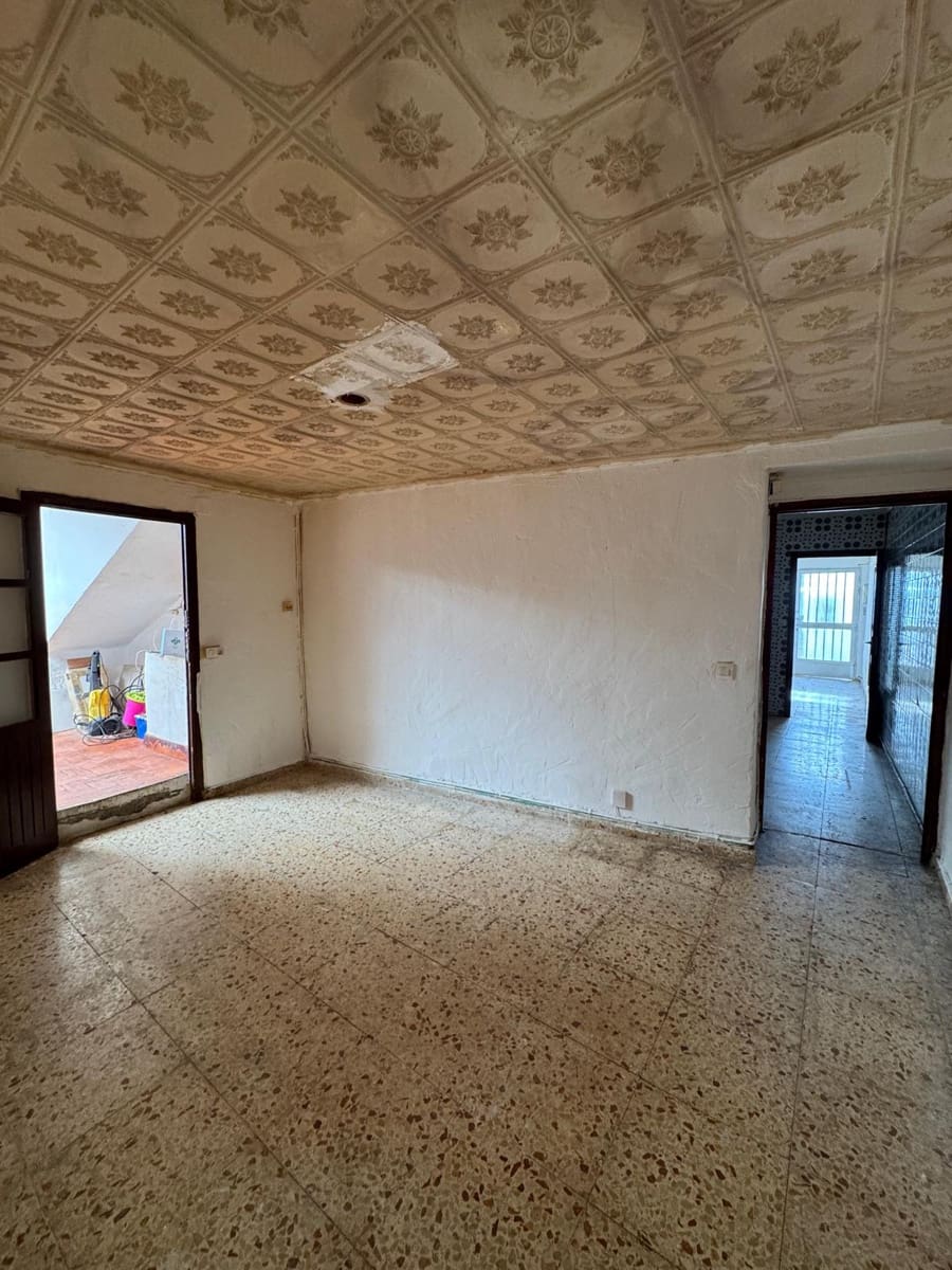 5 slaapkamer Huis te koop in Denia - € 280.000 (Ref: 9367752)