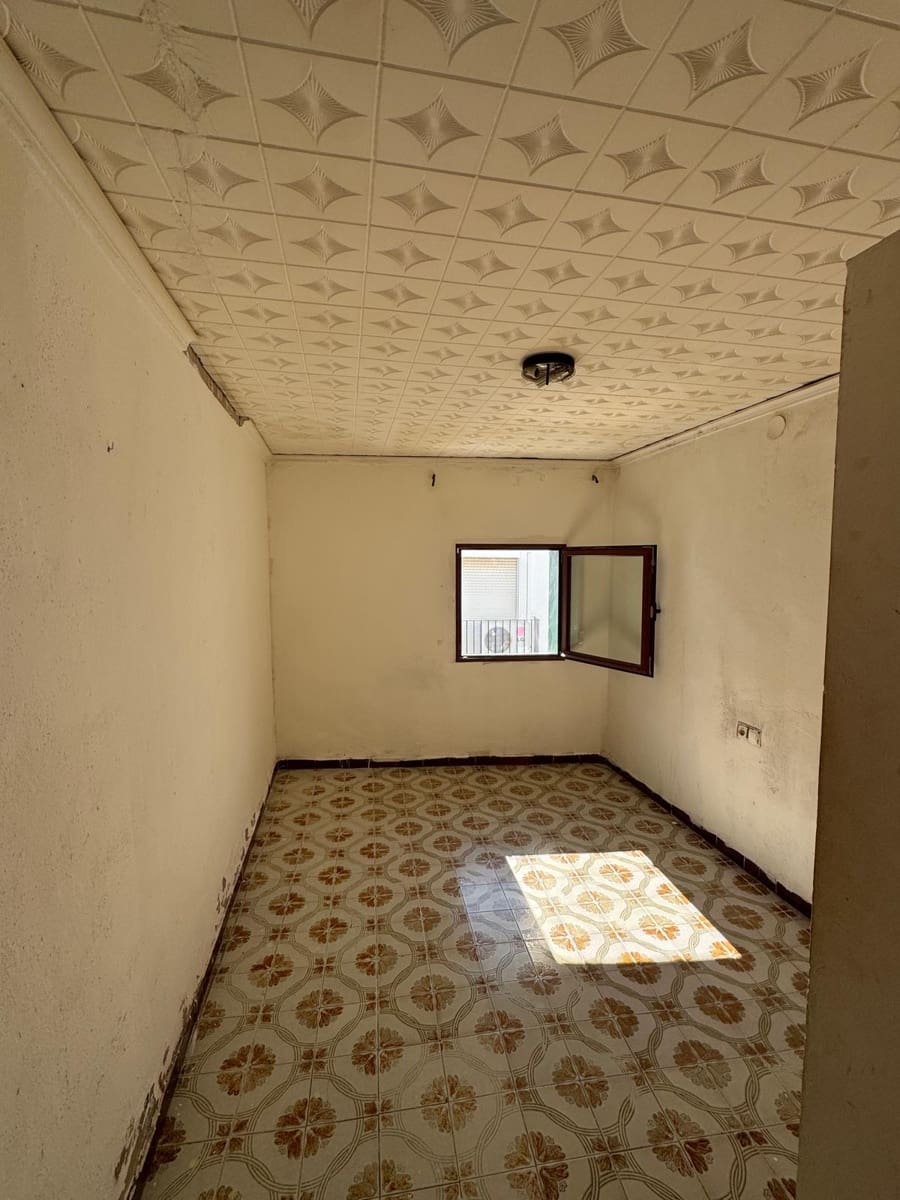 5 slaapkamer Huis te koop in Denia - € 280.000 (Ref: 9367752)