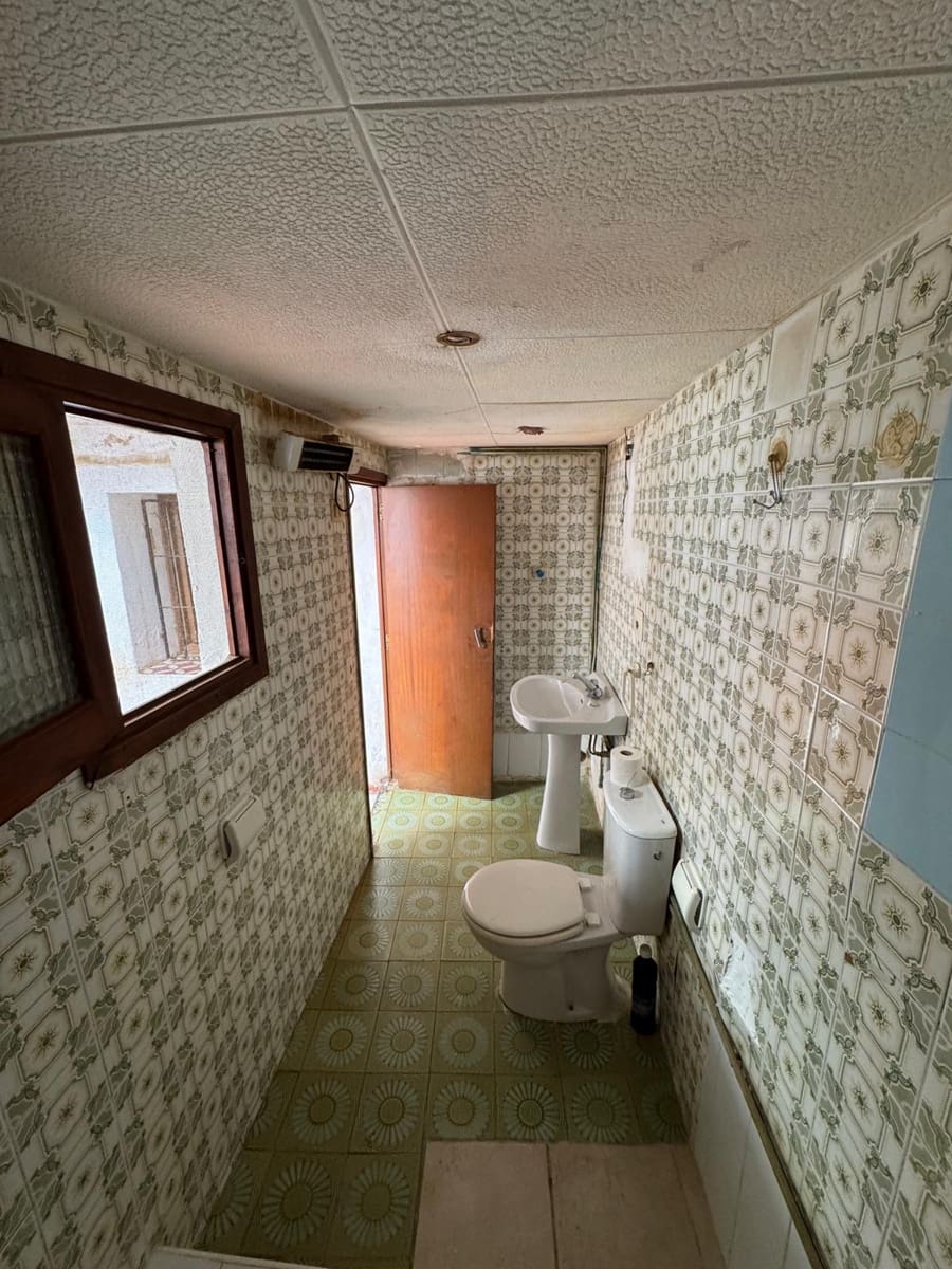 5 slaapkamer Huis te koop in Denia - € 280.000 (Ref: 9367752)