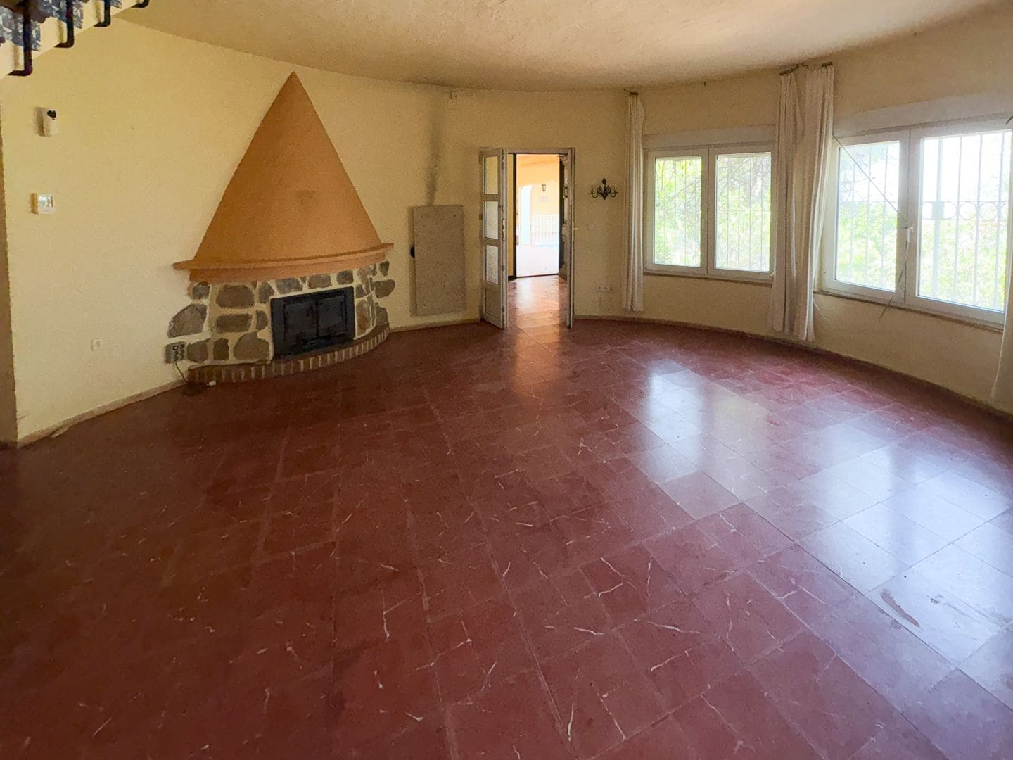 3 bedroom Villa for sale in Denia - € 700,000 (Ref: 9367760)