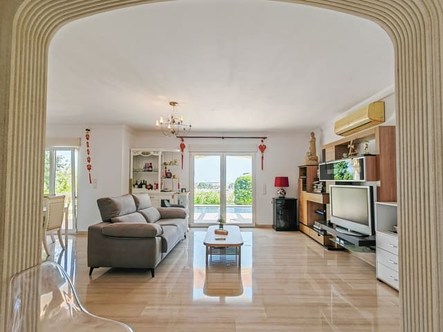 5 Zimmer Villa zu verkaufen in Dénia mit Garage - 845.000 € (Ref: 9625988)