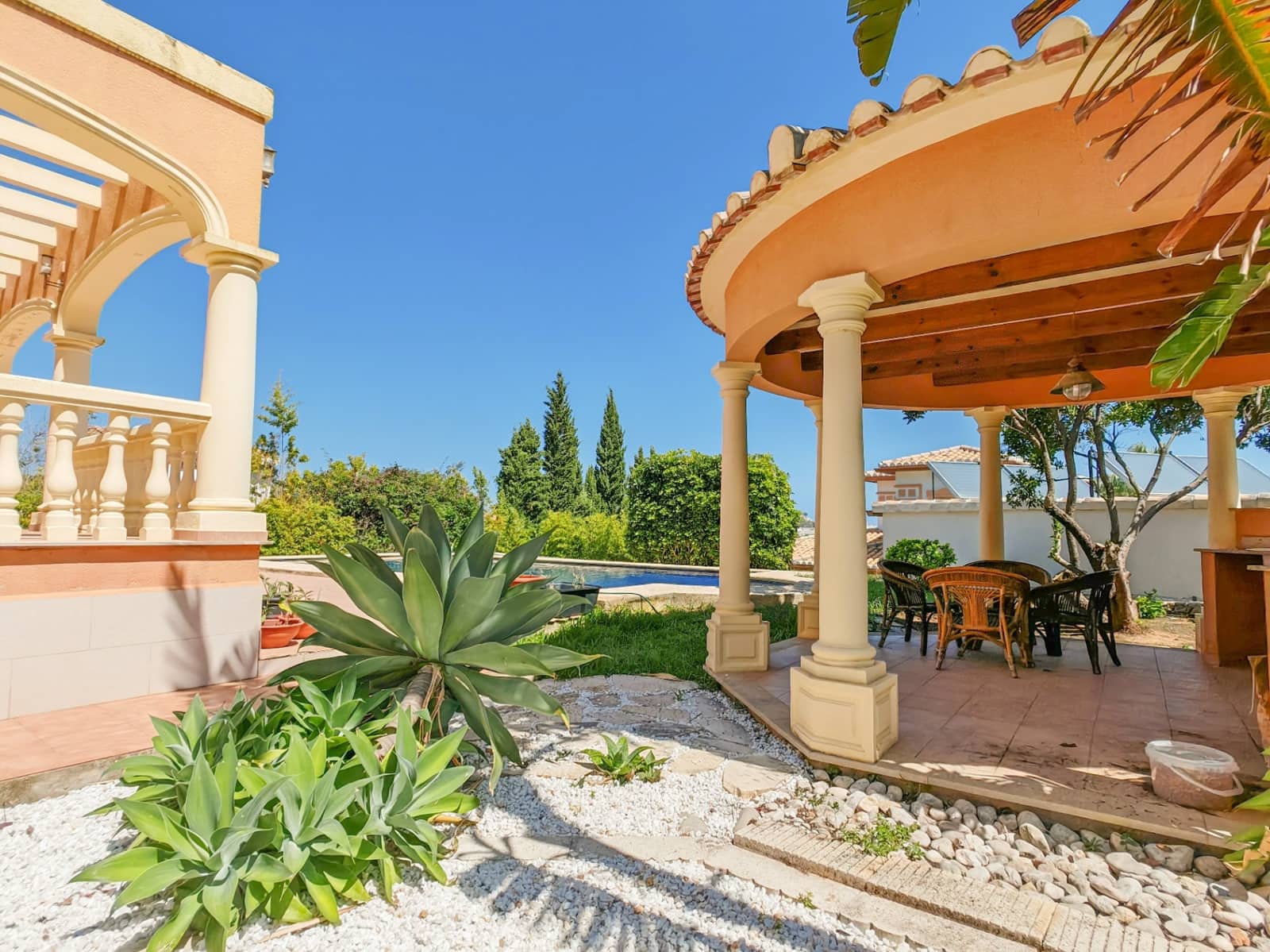 5 Zimmer Villa zu verkaufen in Denia mit Garage - 845.000 € (Ref: 9625988)