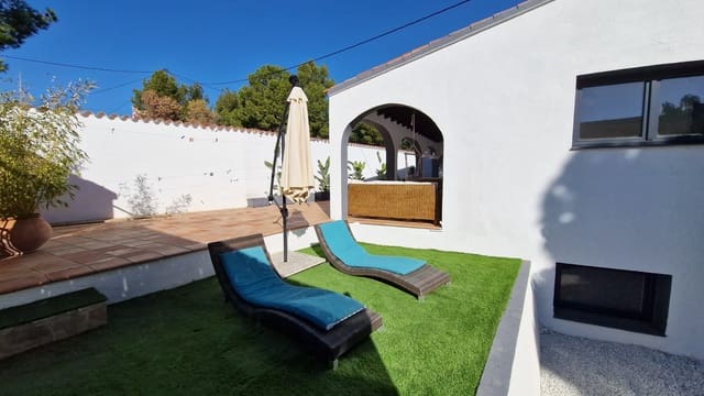 Chalet de 5 habitaciones en Calpe / Calp en venta con piscina garaje - 749.000 € (Ref: 9625989)