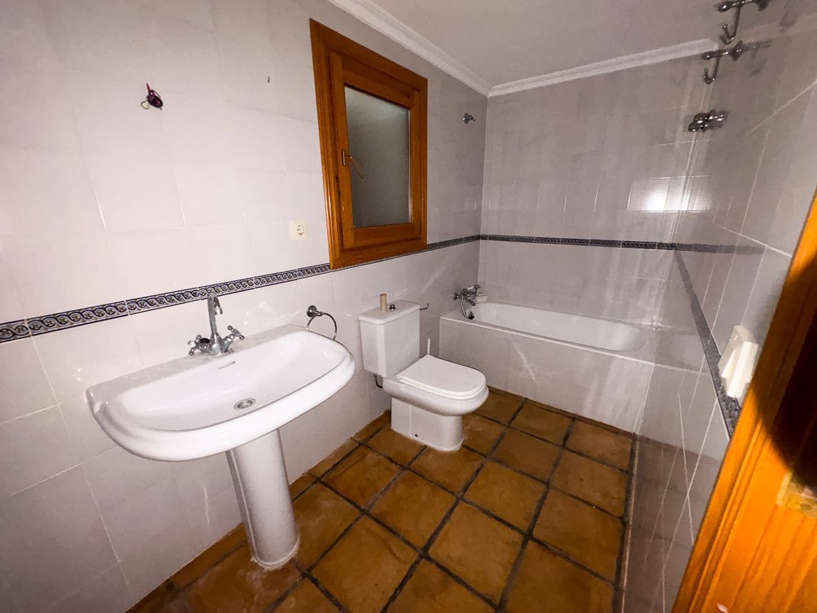 4 bedroom Villa for sale in Denia with pool garage - € 1,150,000 (Ref: 9636153)