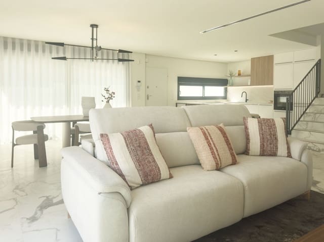 3 Zimmer Villa zu verkaufen in Dénia mit Pool Garage - 695.000 € (Ref: 9642178)