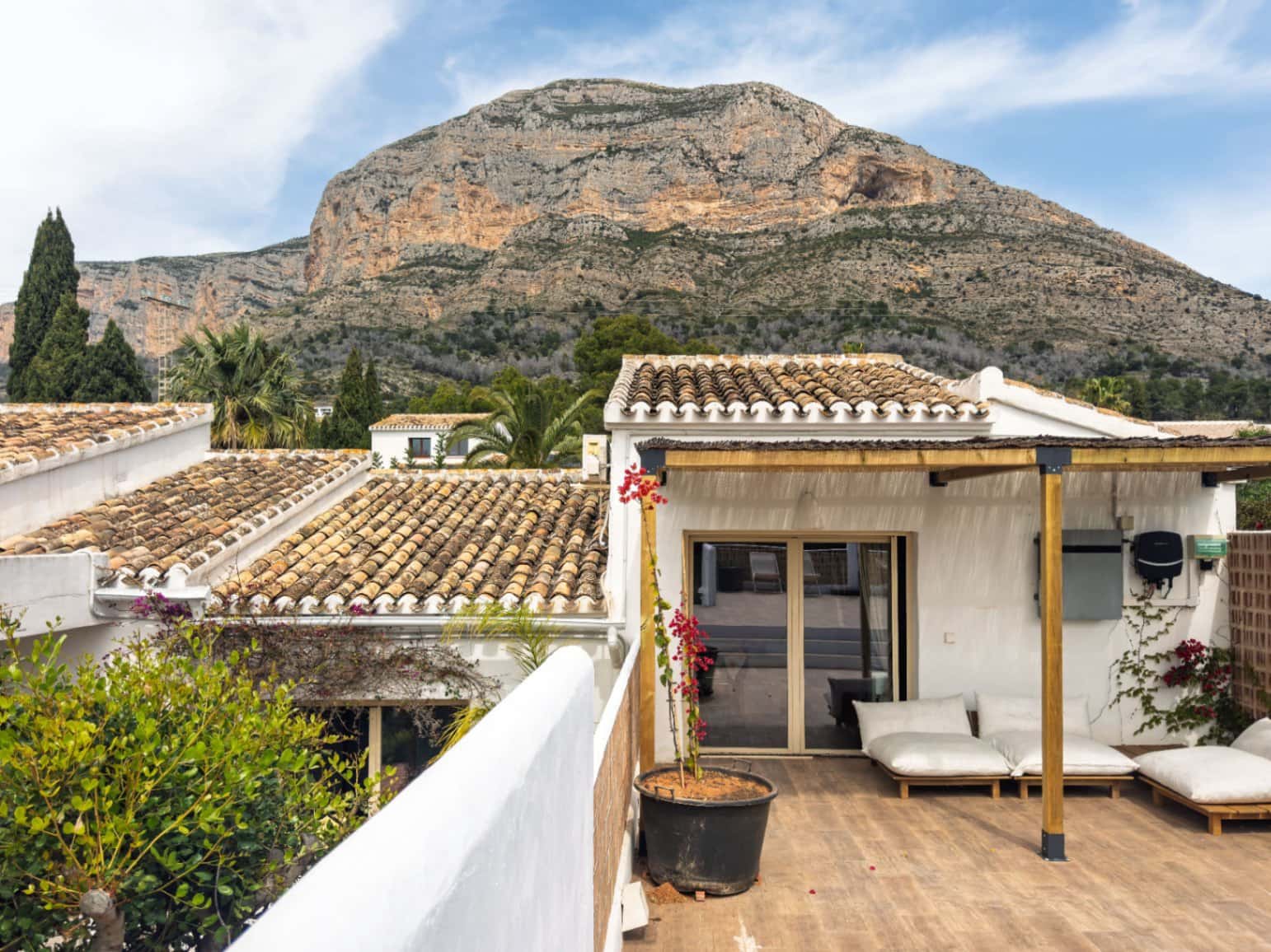 5 Zimmer Villa zu verkaufen in Javea / Xabia mit Pool Garage - 1.350.000 € (Ref: 9755382)