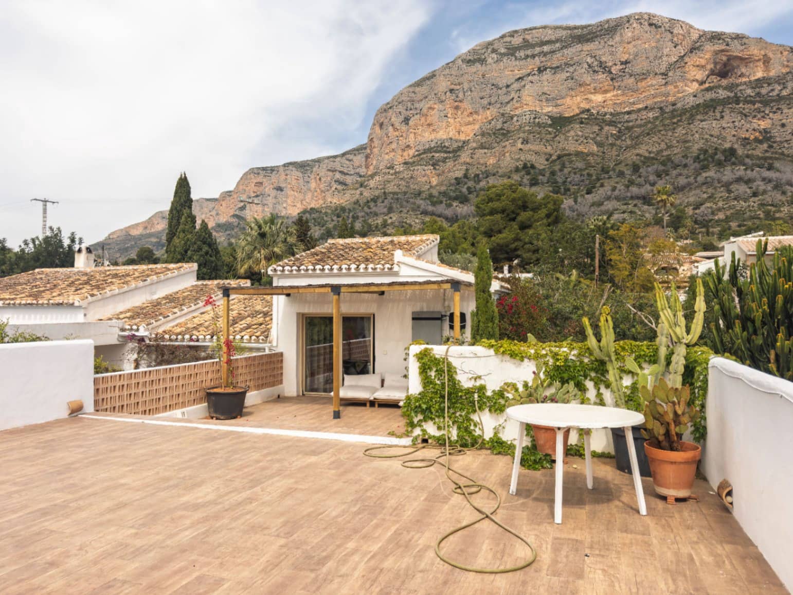 5 Zimmer Villa zu verkaufen in Javea / Xabia mit Pool Garage - 1.350.000 € (Ref: 9755382)