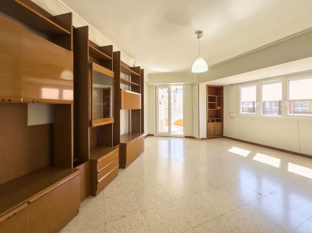 3 slaapkamer Flat te koop in Centro Urbano, Dénia - € 285.000 (Ref: 9778365)