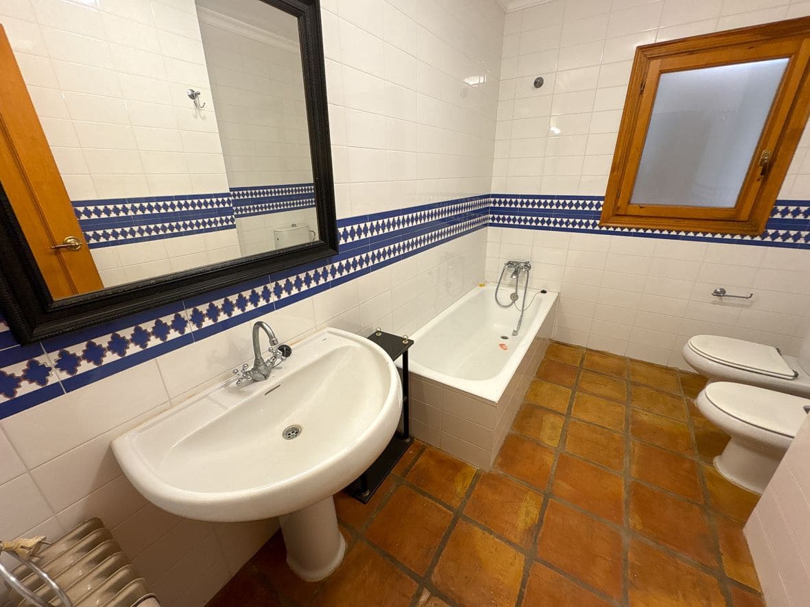 4 bedroom Villa for sale in Denia with pool garage - € 1,150,000 (Ref: 9867908)