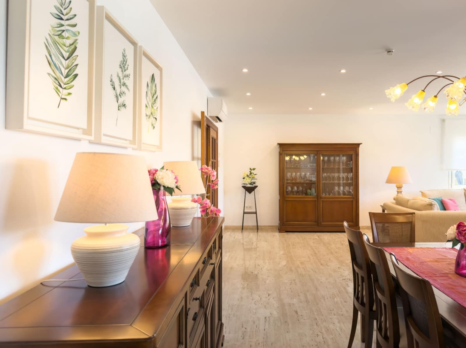 5 bedroom Villa for sale in Calpe / Calp with pool garage - € 3,150,000 (Ref: 9877013)