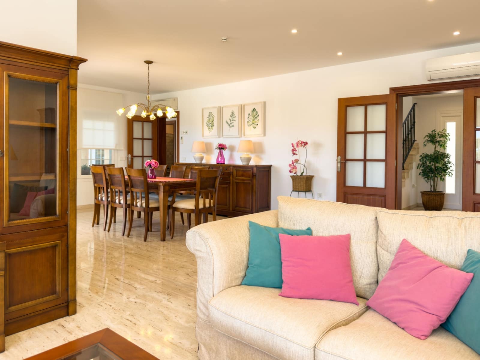5 bedroom Villa for sale in Calpe / Calp with pool garage - € 3,150,000 (Ref: 9877013)