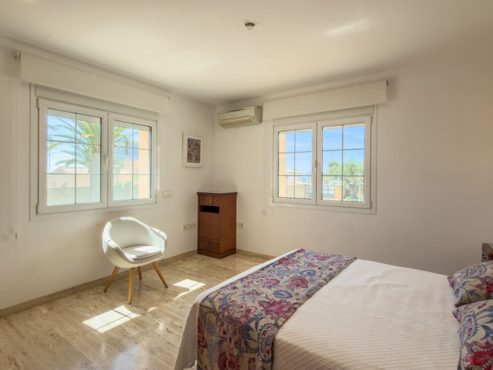 5 bedroom Villa for sale in Calpe / Calp with pool garage - € 3,150,000 (Ref: 9877013)