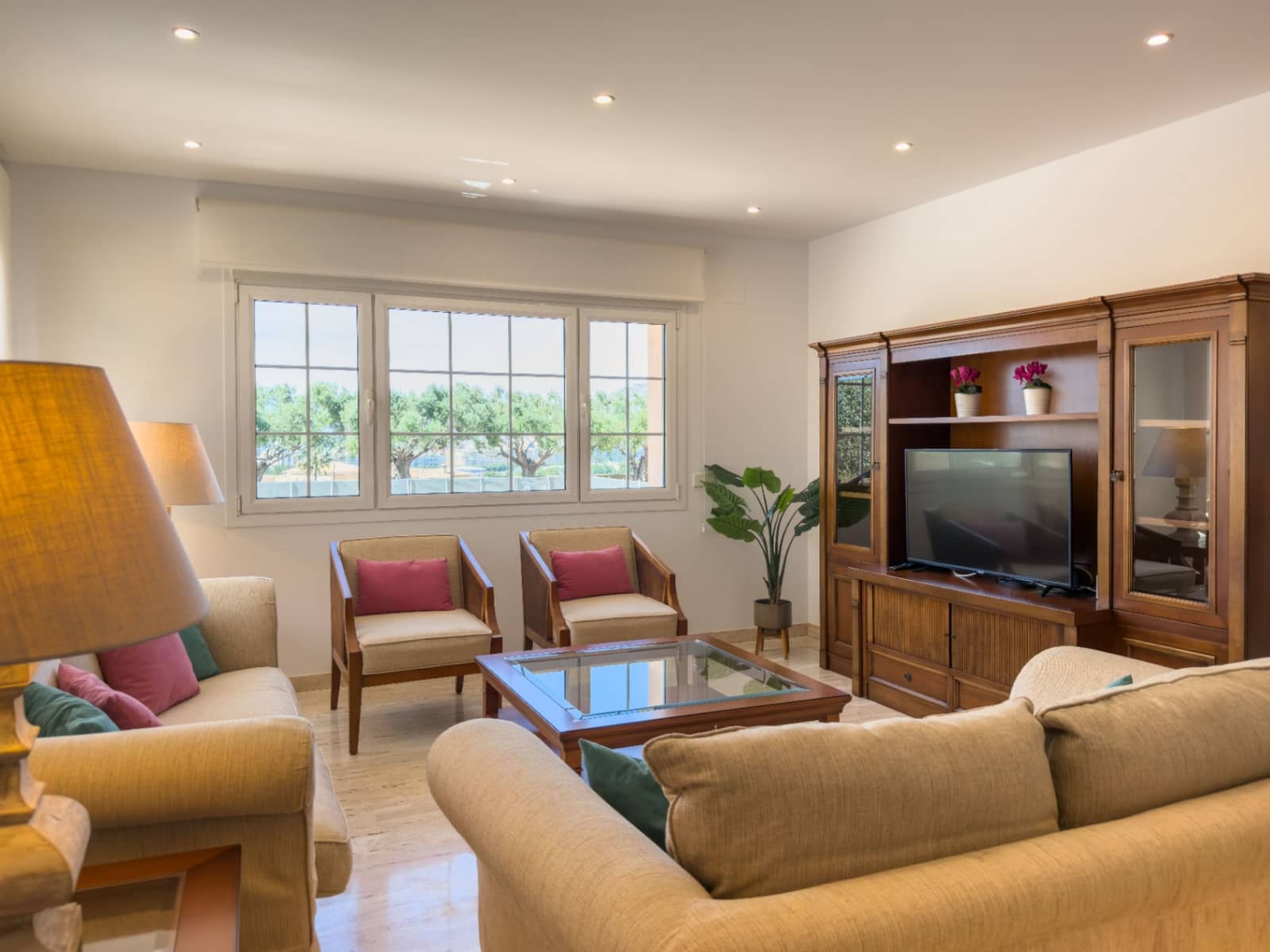 5 bedroom Villa for sale in Calpe / Calp with pool garage - € 3,150,000 (Ref: 9877013)