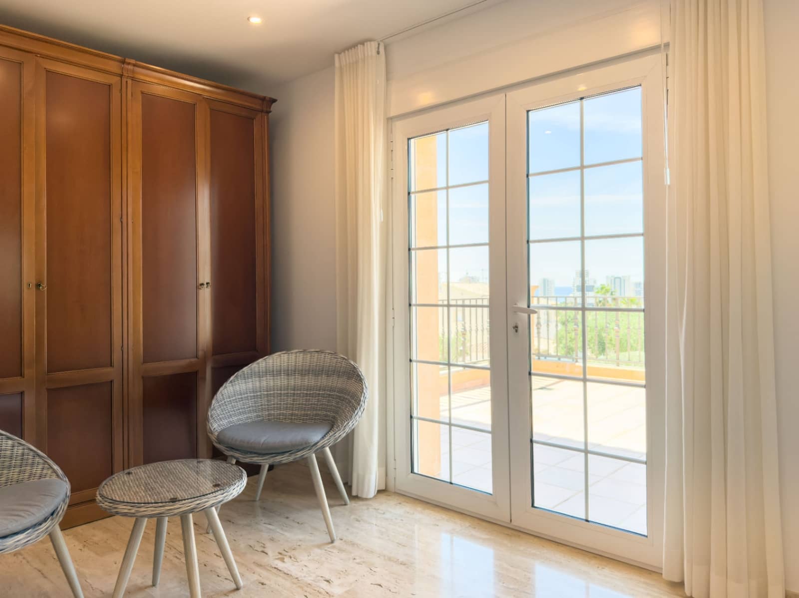 5 bedroom Villa for sale in Calpe / Calp with pool garage - € 3,150,000 (Ref: 9877013)