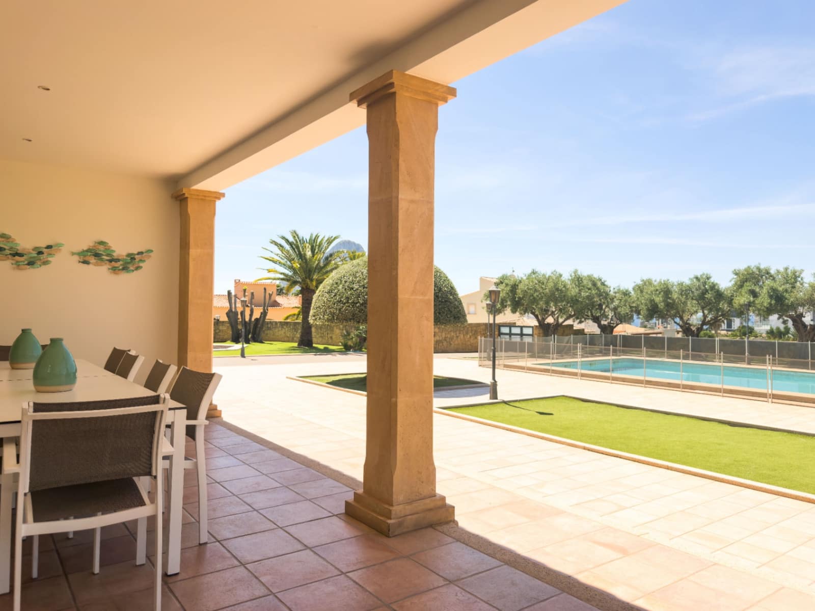 5 bedroom Villa for sale in Calpe / Calp with pool garage - € 3,150,000 (Ref: 9877013)
