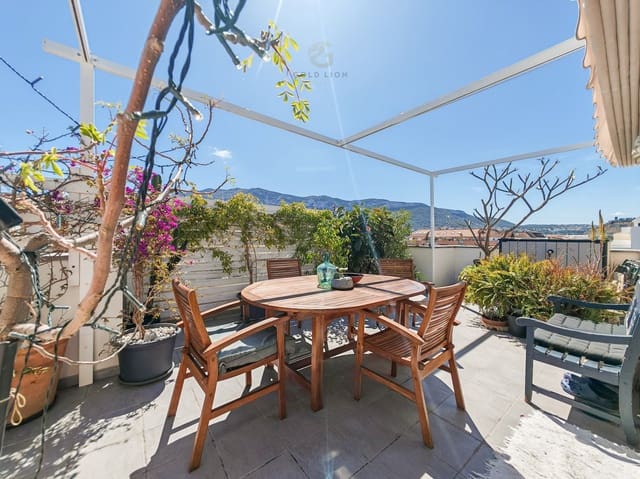 2 makuuhuone Kattohuoneisto myytävänä paikassa Centro Urbano, Dénia - 310 000 € (Ref: 9935335)