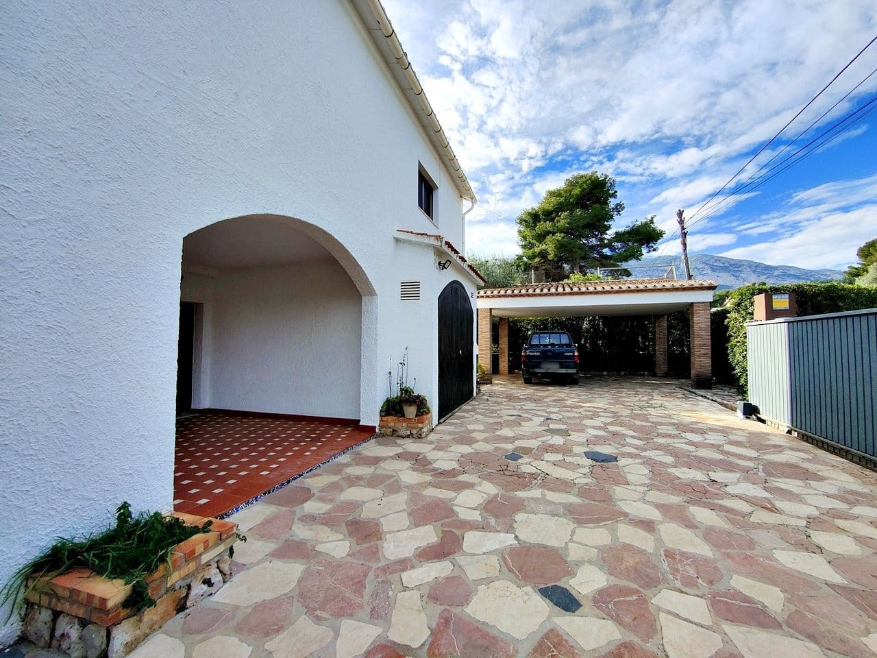 5 makuuhuone Huvila myytävänä paikassa Denia mukana uima-altaan 
autotalli - 890 000 € (Ref: 9935336)