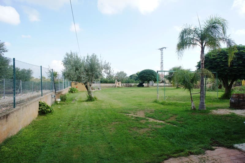 4 bedroom Villa for sale in Pedreguer - € 626,000 (Ref: 9935338)