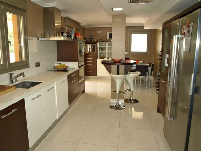 Villa for sale in Dénia - € 899,000 (Ref: 9935346)