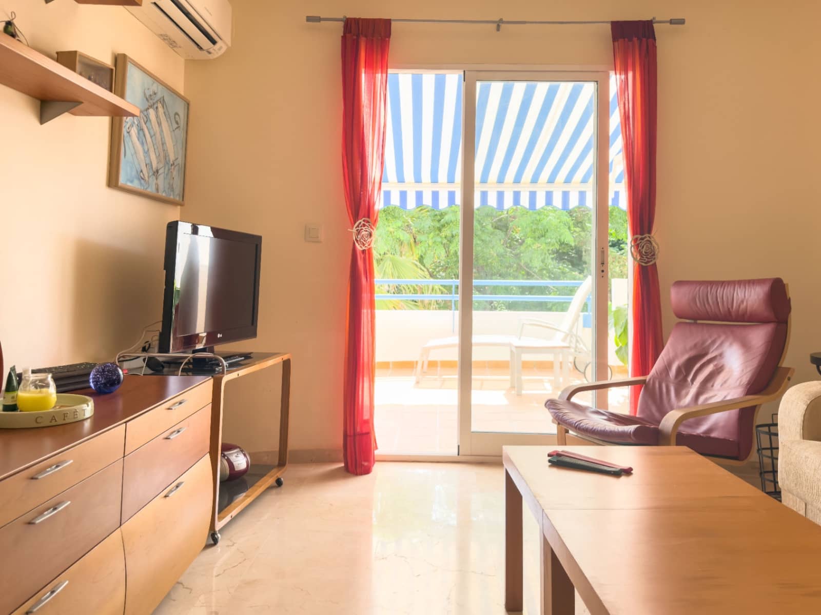 2 bedroom Apartment for sale in Denia with pool garage - € 360,000 (Ref: 9938972)