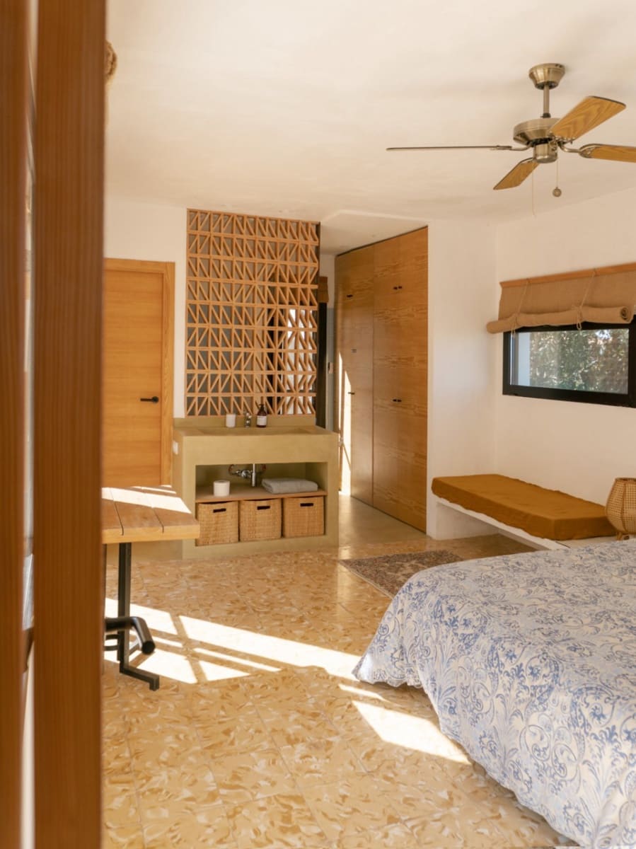 3 bedroom Villa for sale in Denia with pool garage - € 980,000 (Ref: 9974240)