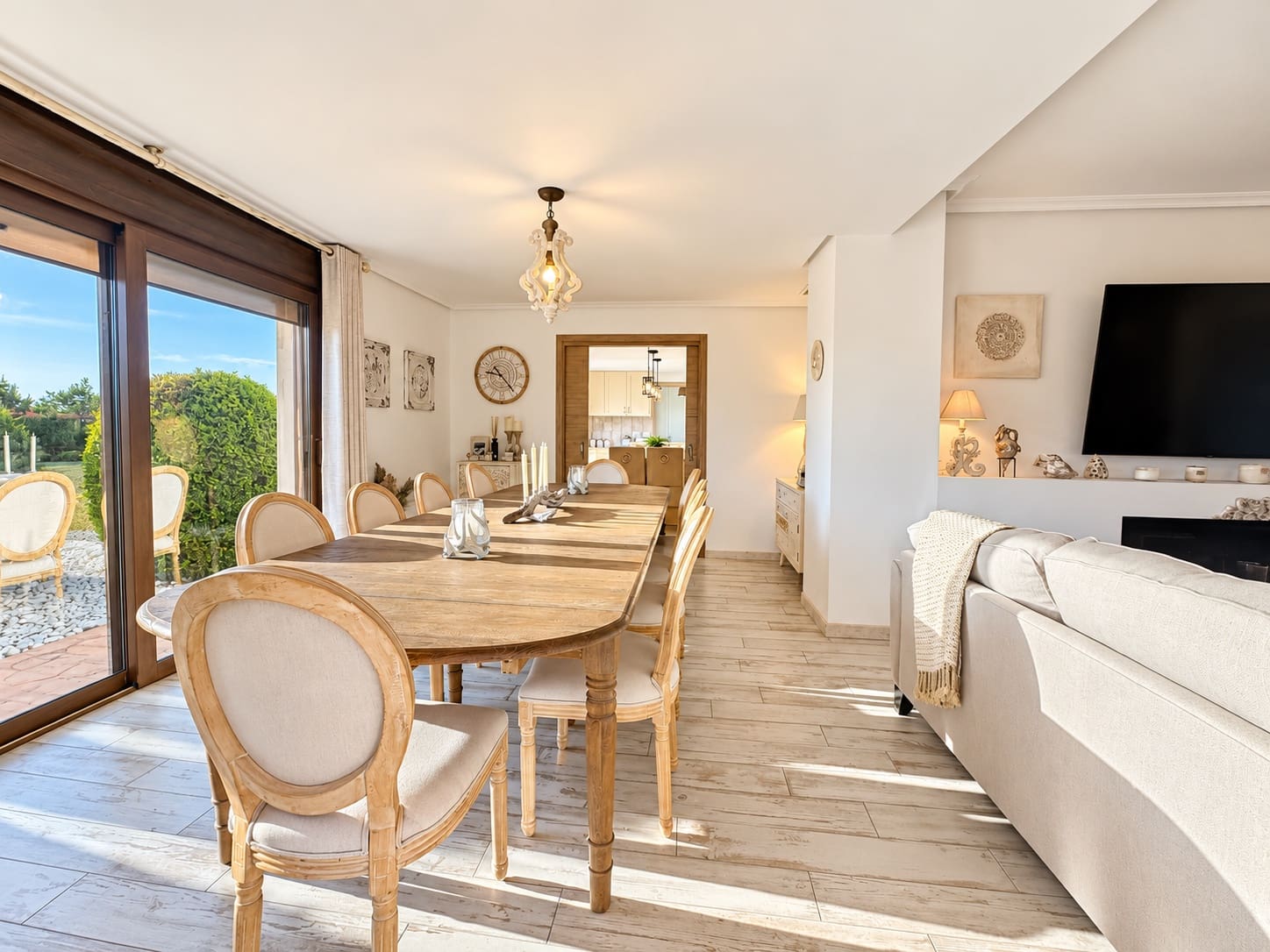 5 chambre Villa/Maison à vendre à Banos y Mendigo avec piscine garage - 1 300 000 € (Ref: 10158435)