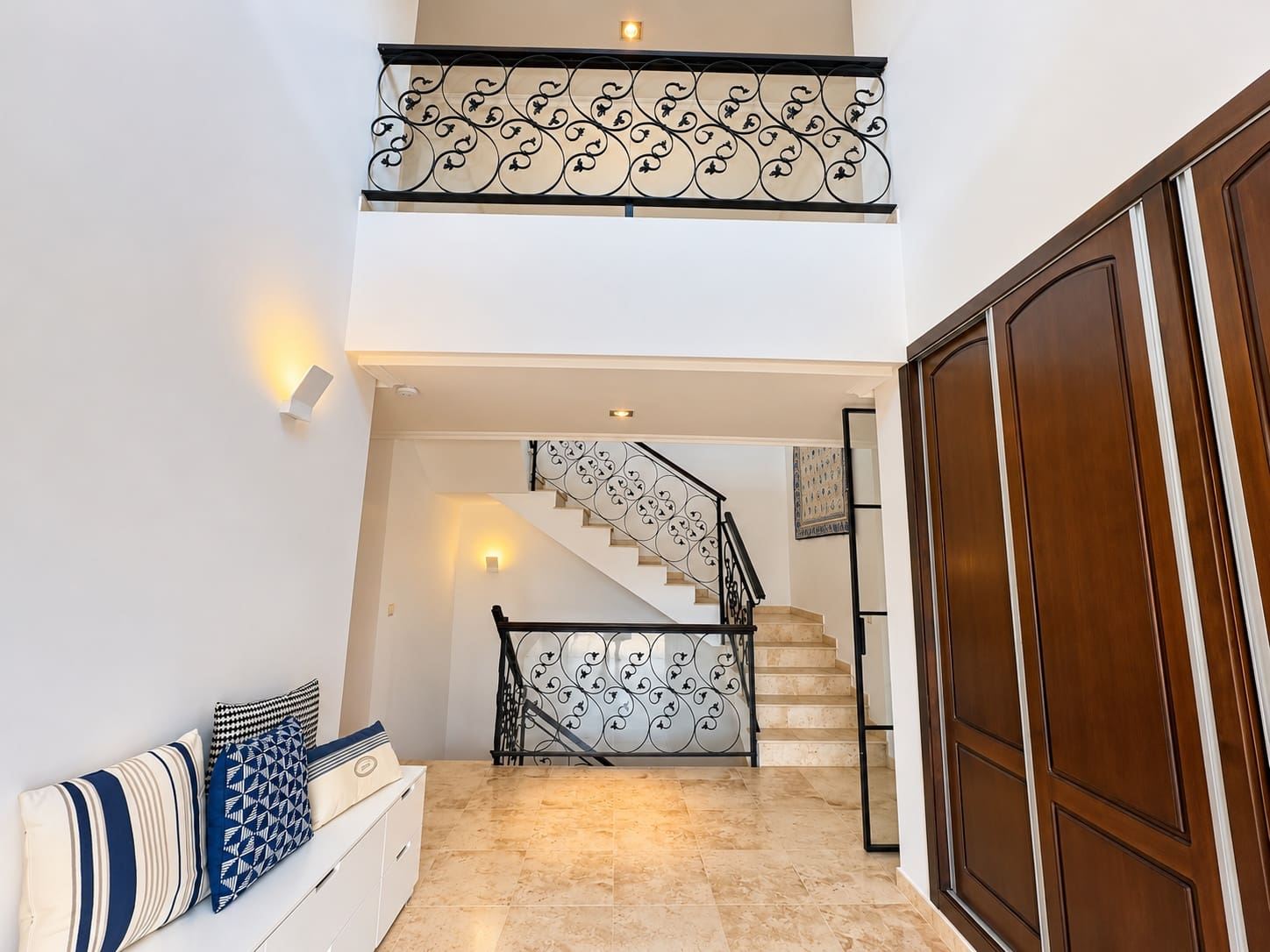 5 sypialnia Willa na sprzedaż w Banos y Mendigo z basenem garażem - 995 000 € (Ref: 10163957)