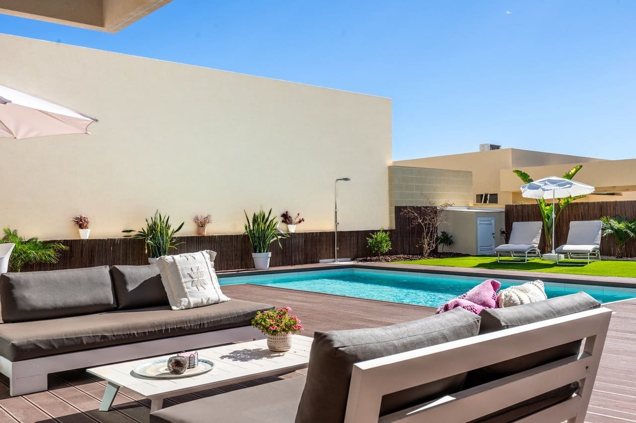 2 slaapkamer Villa te koop in Banos y Mendigo met zwembad garage - € 489.000 (Ref: 10185282)