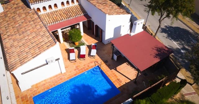 5 soverom Villa til salgs i El Valle Golf Resort, Murcia by med svømmebasseng garasje - € 789 000 (Ref: 10185284)