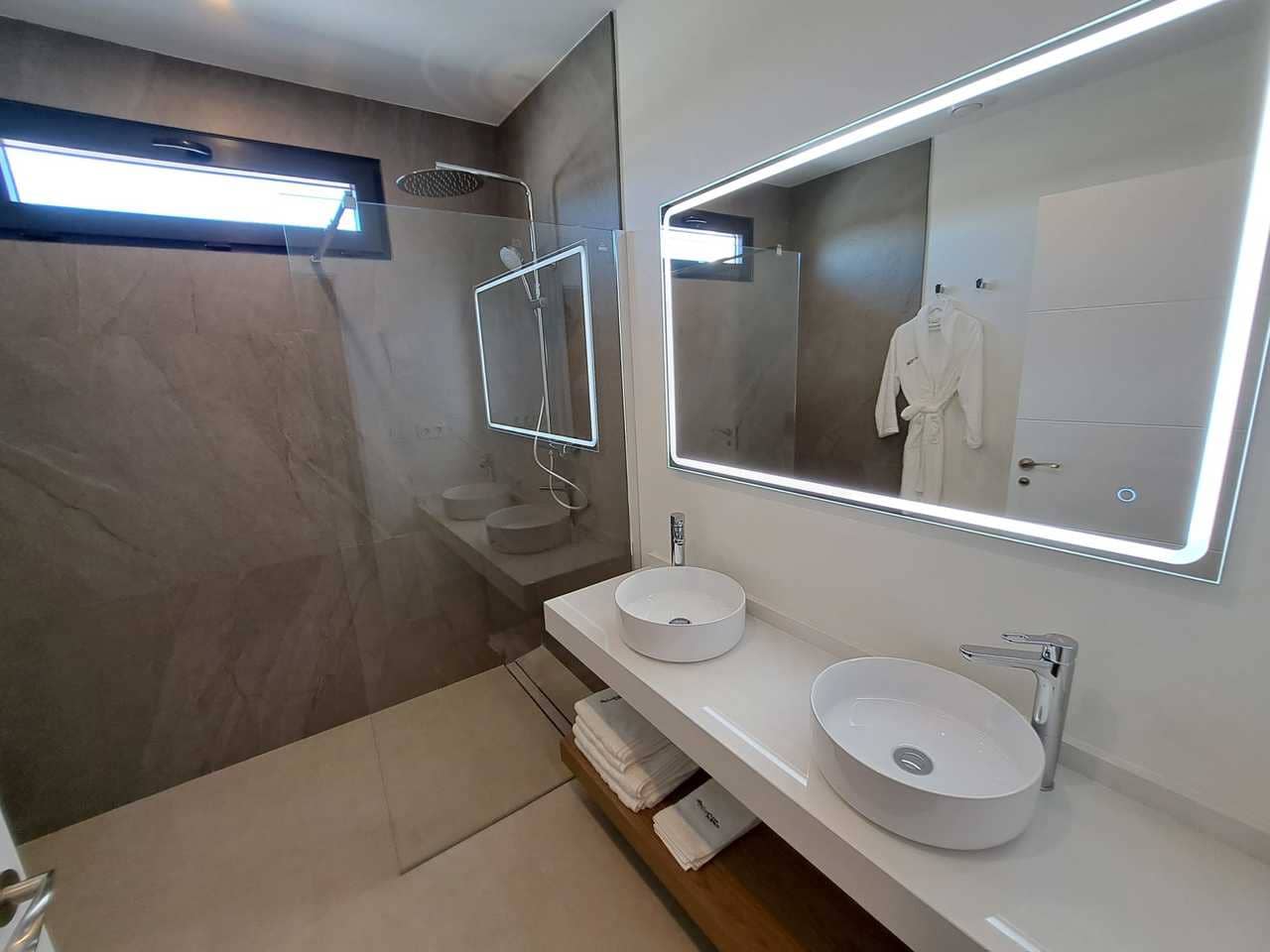 3 quarto Moradia para venda em Banos y Mendigo com piscina - 523 500 € (Ref: 8567113)