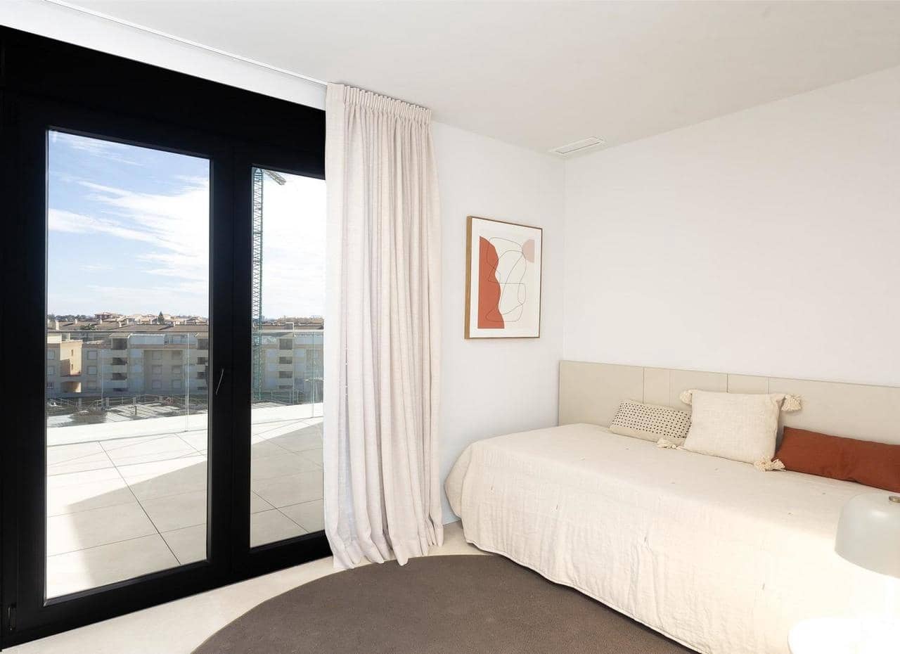 3 sovrum Lägenhet till salu i Denia med pool - 465 000 € (Ref: 8659375)