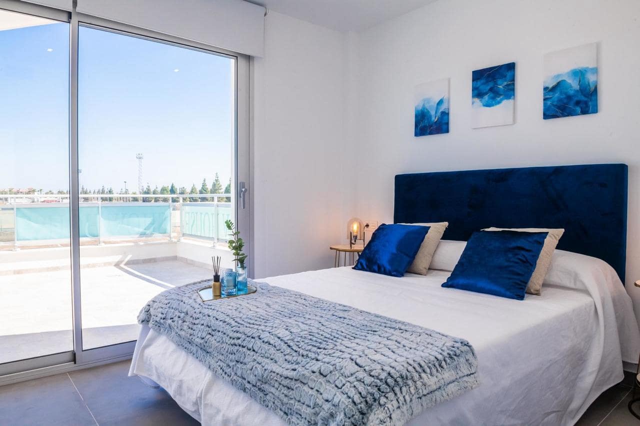 3 slaapkamer Villa te koop in Los Alcazares met zwembad - € 445.000 (Ref: 8659649)