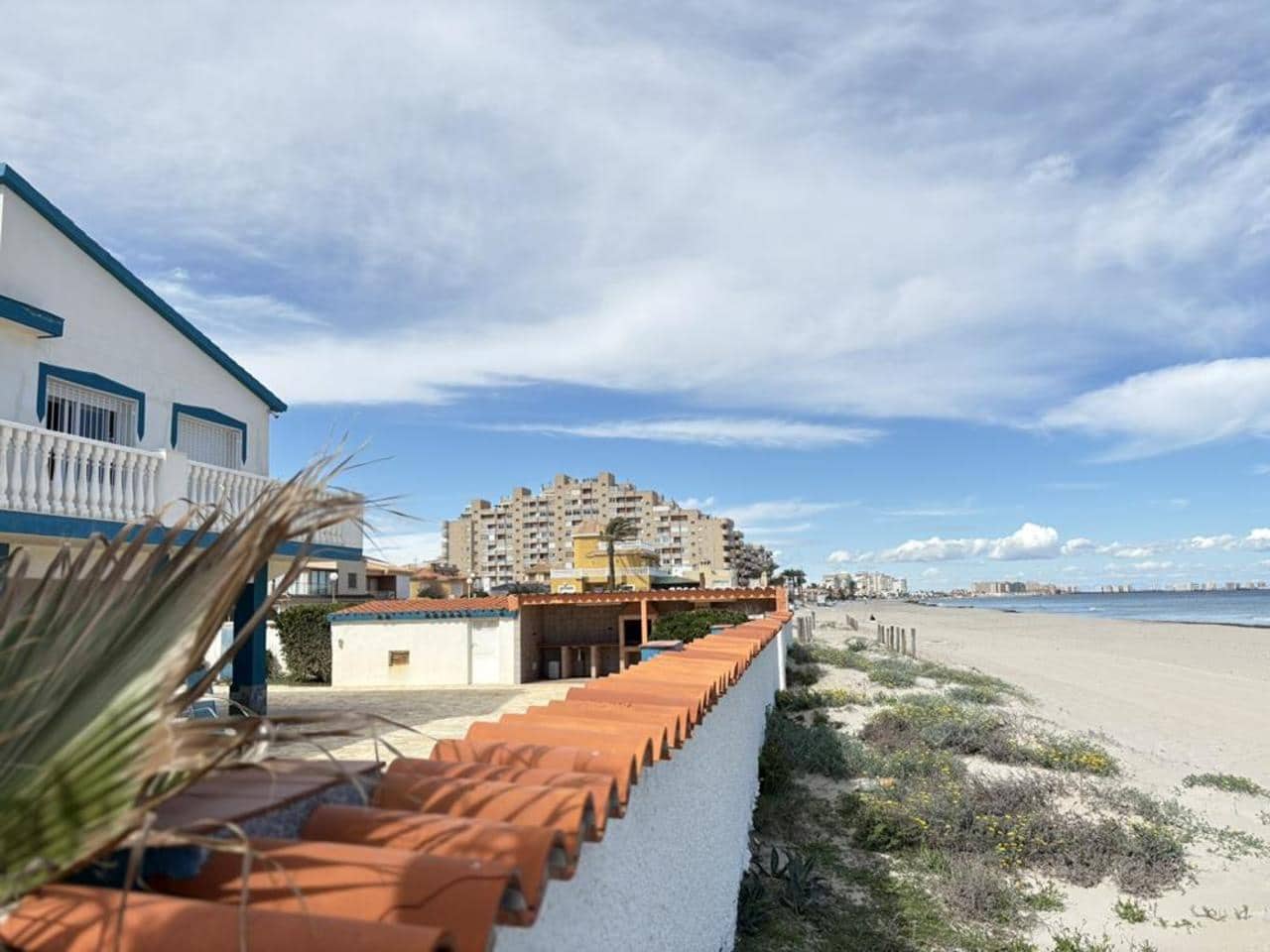 Chalet de 6 habitaciones en La Manga del Mar Menor en venta - 949.999 € (Ref: 8868831)