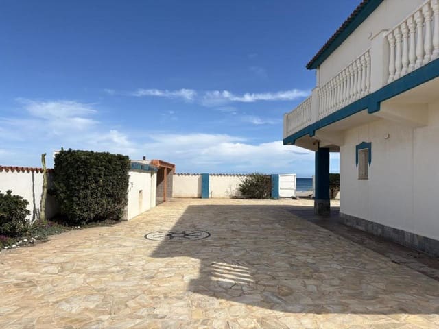 Chalet de 6 habitaciones en La Manga del Mar Menor en venta - 949.999 € (Ref: 8868831)