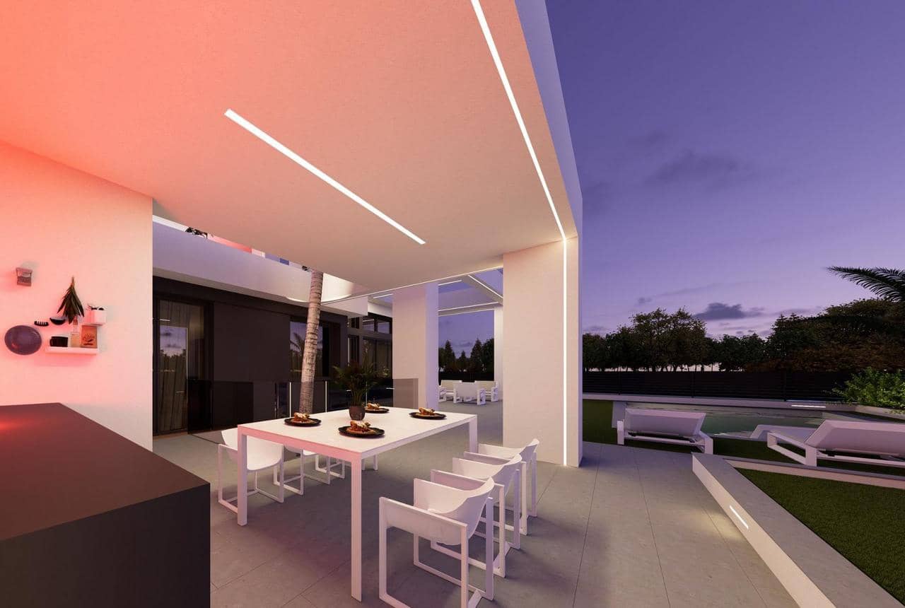 5 soverom Villa til salgs i Los Alcazares med svømmebasseng - € 1 300 000 (Ref: 9042607)