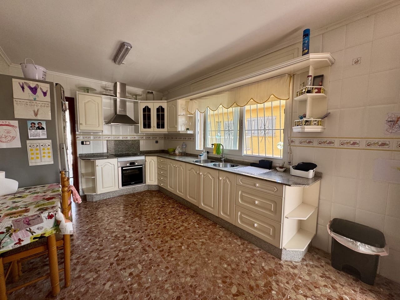 5 makuuhuone Huvila myytävänä paikassa Mar de Cristal mukana uima-altaan - 465 000 € (Ref: 9076354)