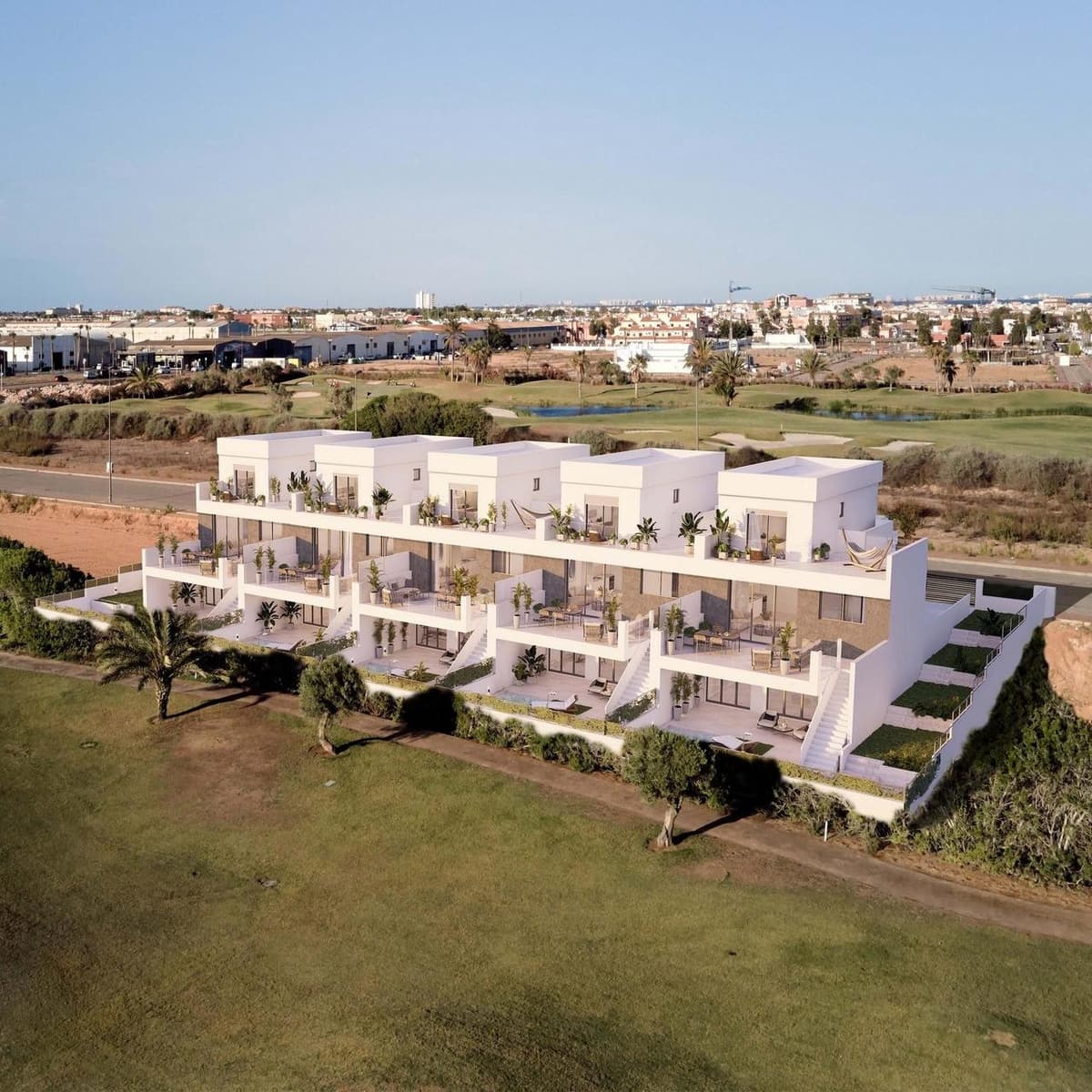 Chalet de 3 habitaciones en Los Alcázares en venta con piscina - 720.000 € (Ref: 9113301)