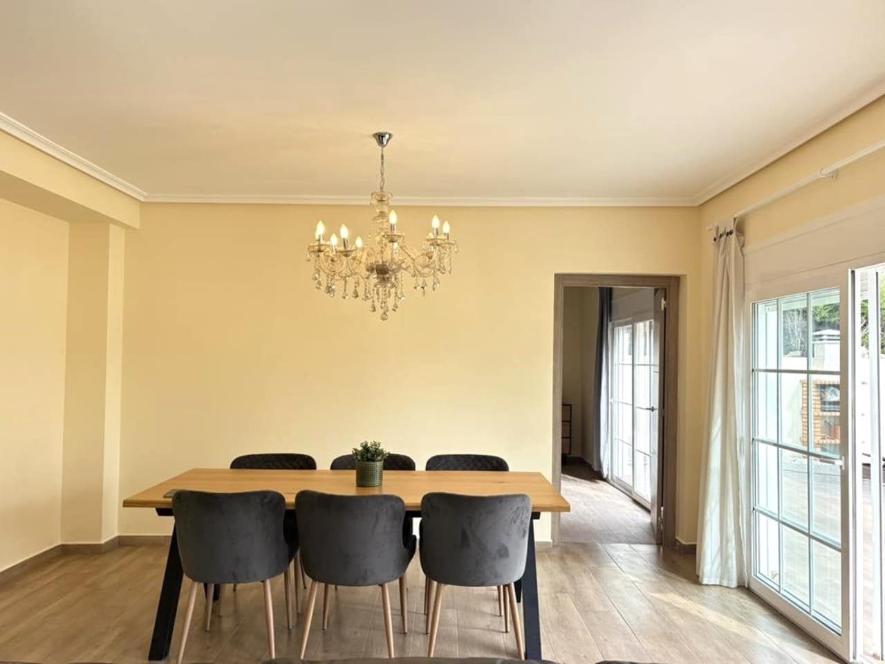 Chalet de 4 habitaciones en Baños y Mendigo en venta con piscina garaje - 475.000 € (Ref: 9158111)