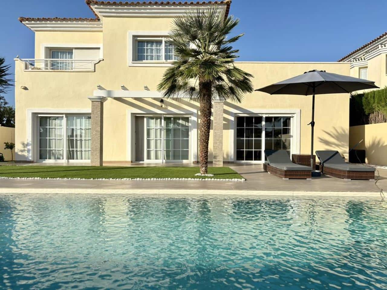 Chalet de 4 habitaciones en Baños y Mendigo en venta con piscina garaje - 475.000 € (Ref: 9158111)