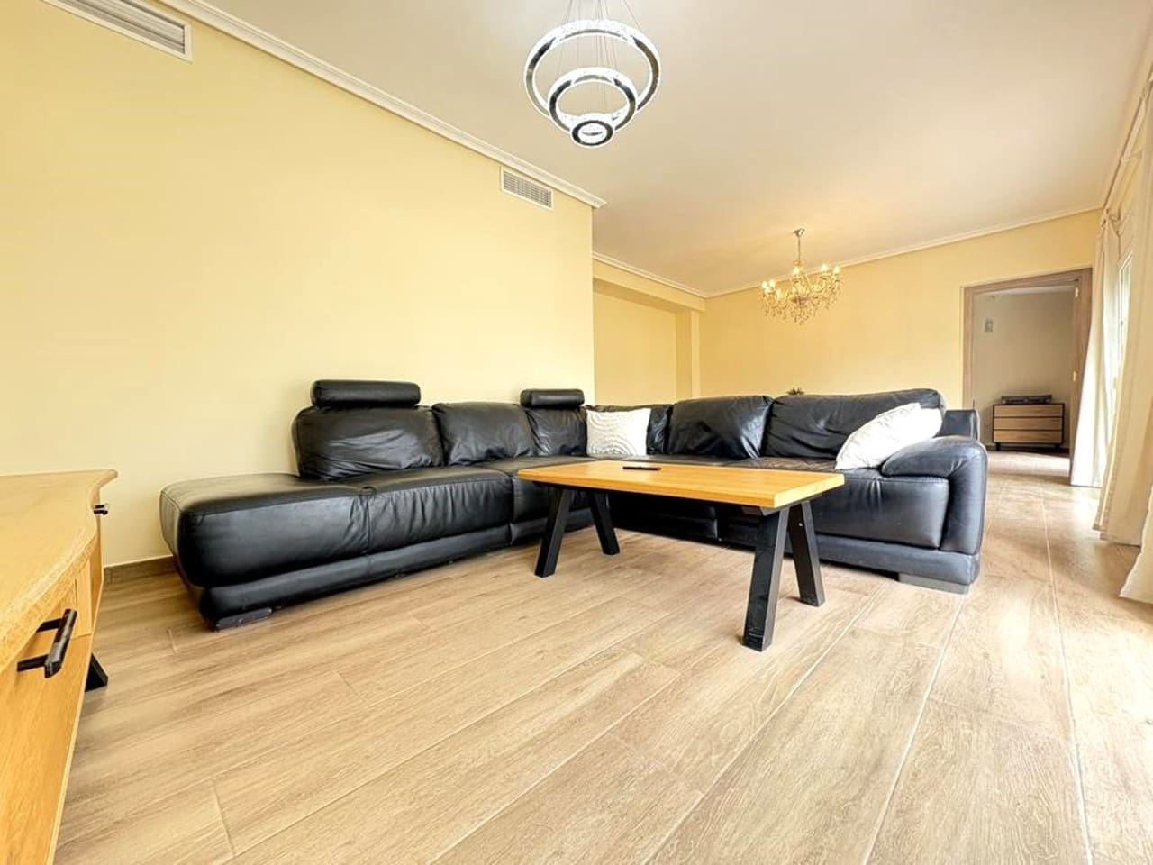 Chalet de 4 habitaciones en Baños y Mendigo en venta con piscina garaje - 475.000 € (Ref: 9158111)