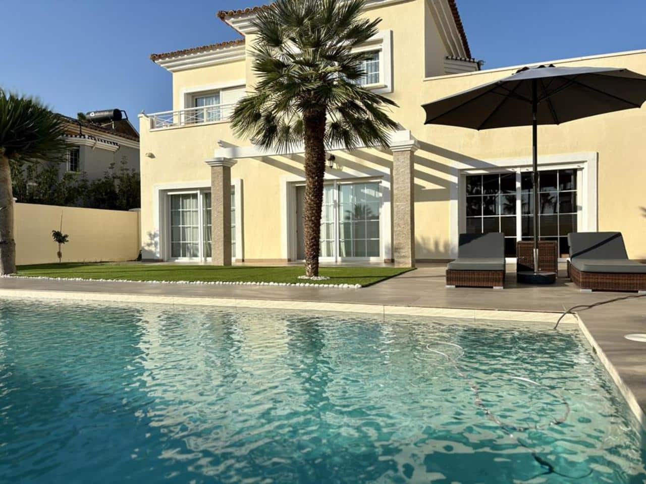 Chalet de 4 habitaciones en Baños y Mendigo en venta con piscina garaje - 475.000 € (Ref: 9158111)