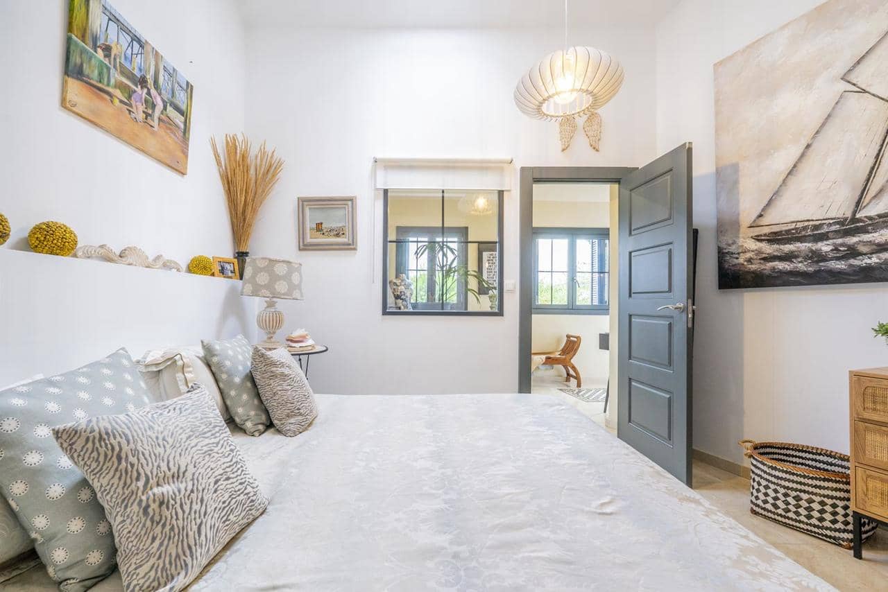 5 sypialnia Willa na sprzedaż w Banos y Mendigo z basenem garażem - 995 000 € (Ref: 9161851)