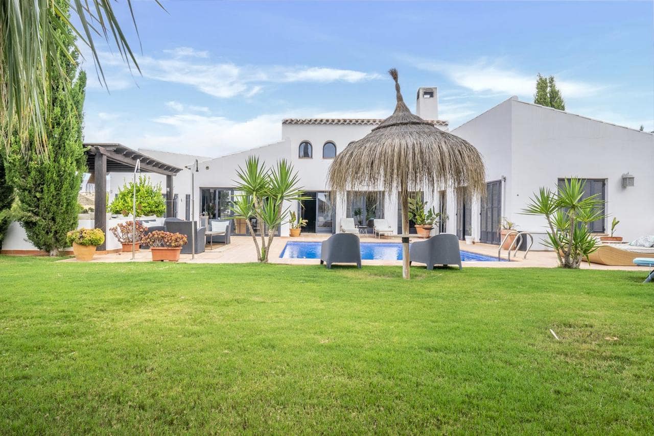 5 sypialnia Willa na sprzedaż w Banos y Mendigo z basenem garażem - 995 000 € (Ref: 9161851)