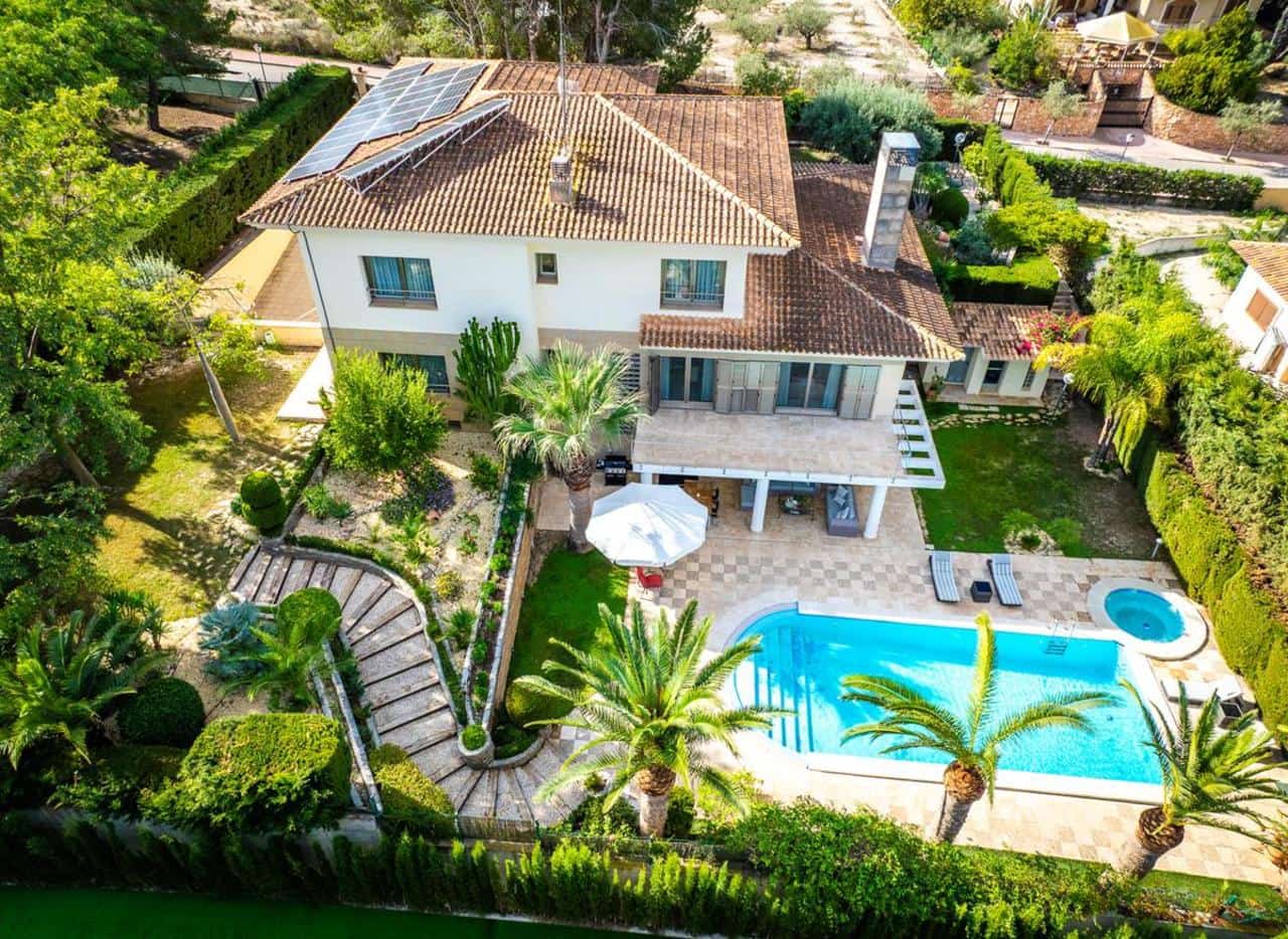 5 sypialnia Willa na sprzedaż w La Alcayna z basenem garażem - 1 300 000 € (Ref: 9377944)