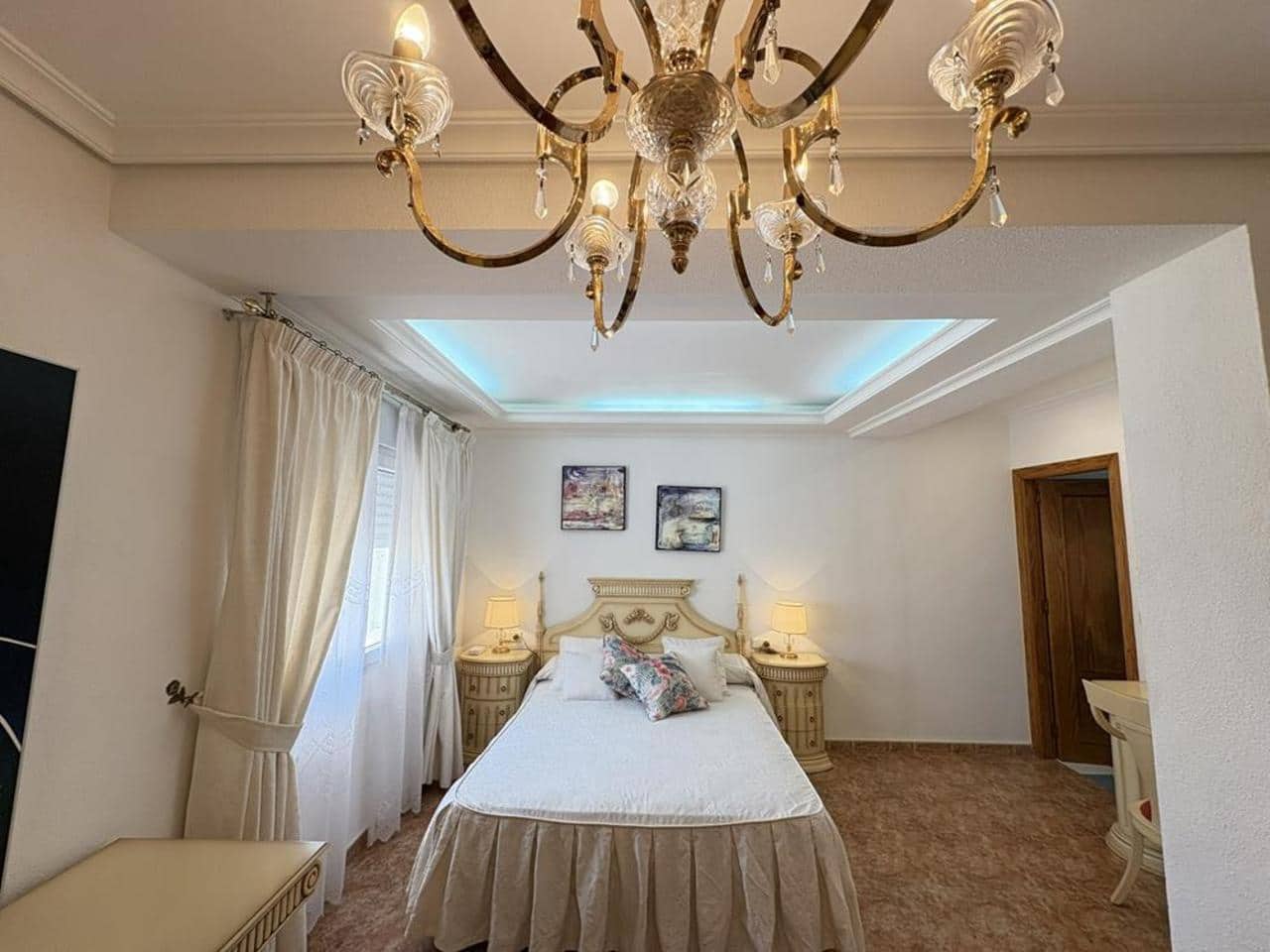 6 bedroom Villa for sale in La Manga del Mar Menor - € 995,000 (Ref: 9500361)